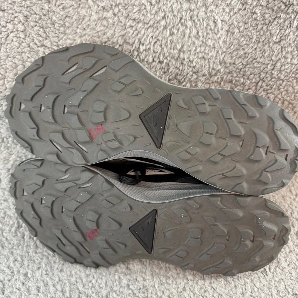 Nike Pegasus Trail 2 Mens Size 7 Black White Running Hiking Trail‎ Shoes CK4305